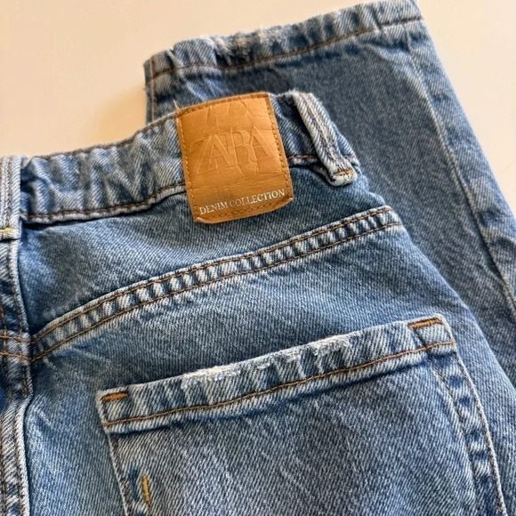 Zara- Midwash- Straight Leg Denim- Women’s 4 - Picture 6 of 16